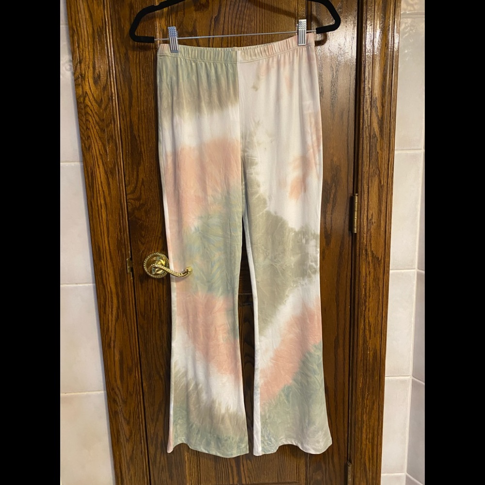 New Windsor tie dye pants